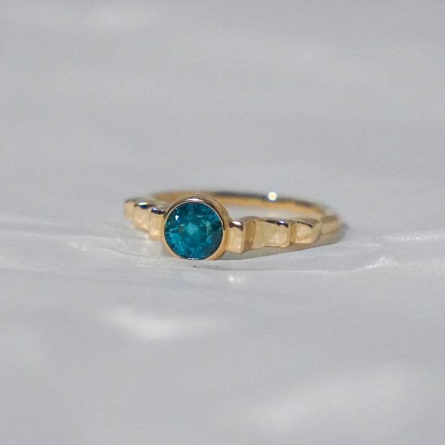 HAVITAS  stairway blue zircon ring  K10YG