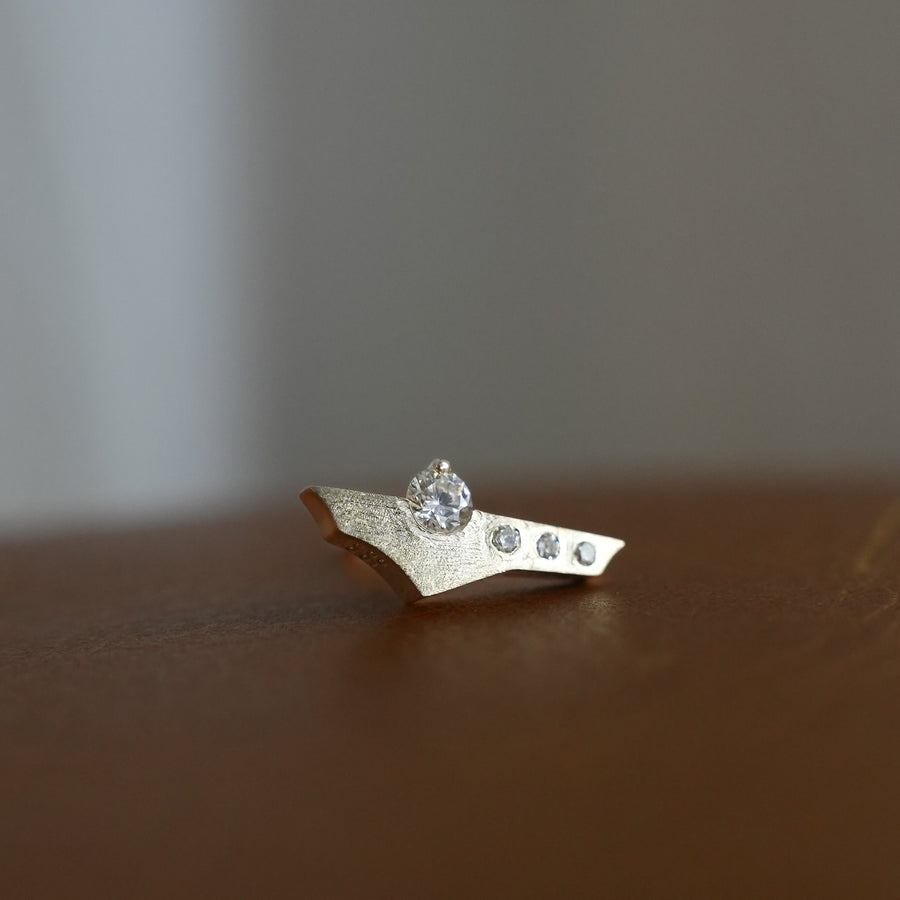 HAVITAS  Sunset halo pierce K10YG