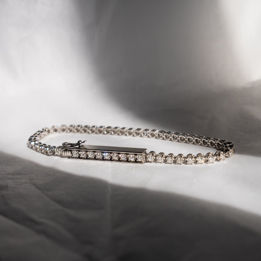 HAVITAS “Ley Line” Bar & chain Diamond Bracelet PT900