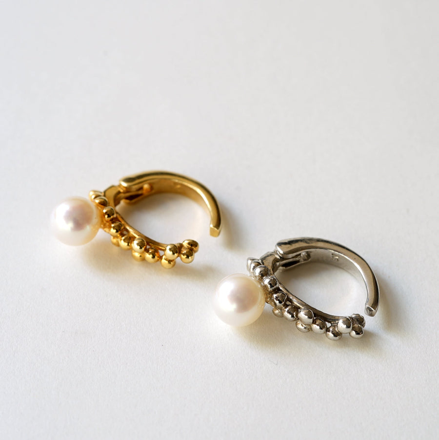 HAVITAS/"URD" multiple Earcuff Pearl